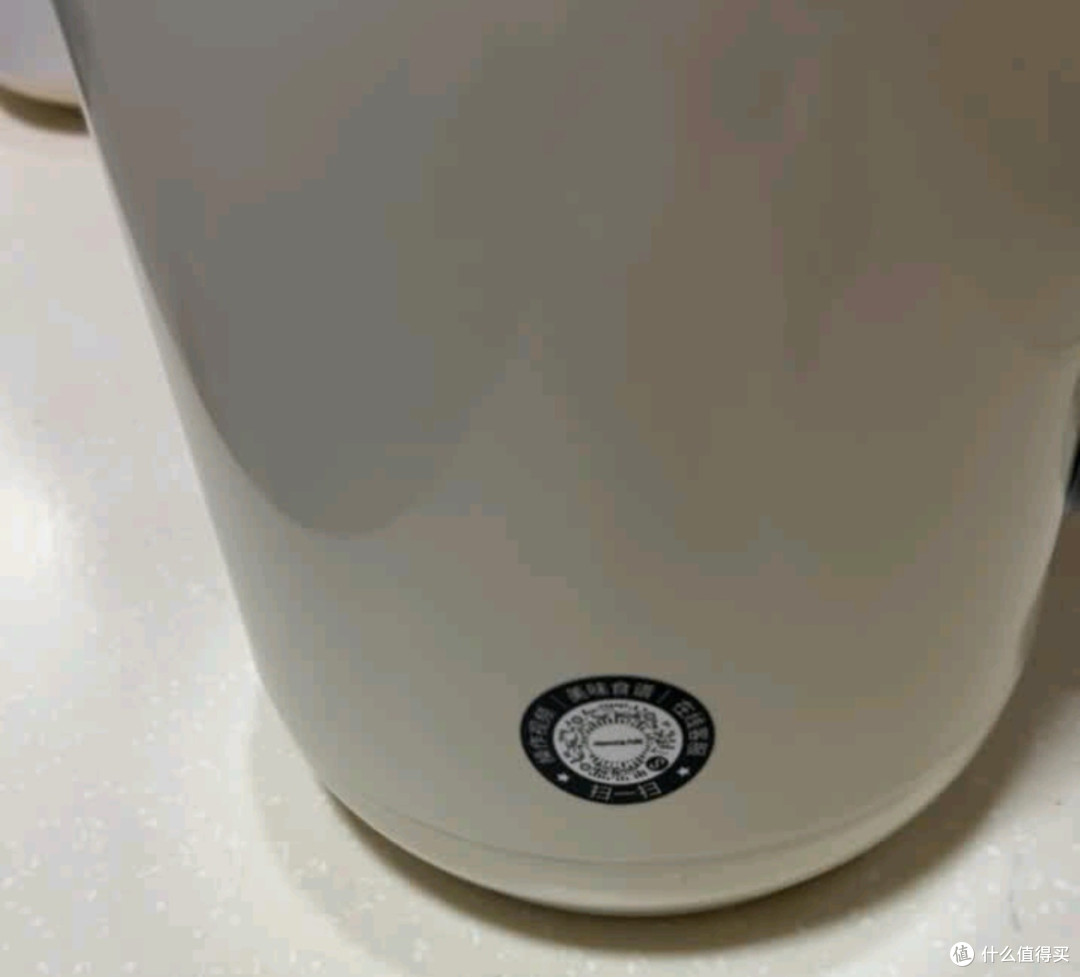 九阳D285豆浆机:1L小容量精准适配