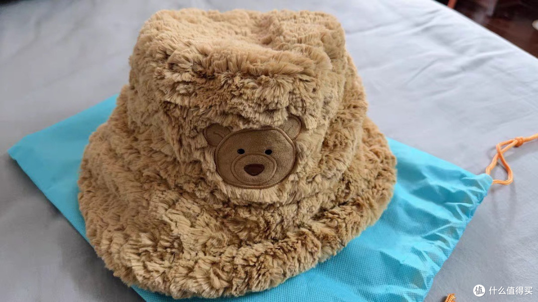 Jellycat巴塞罗熊渔夫帽开箱体验