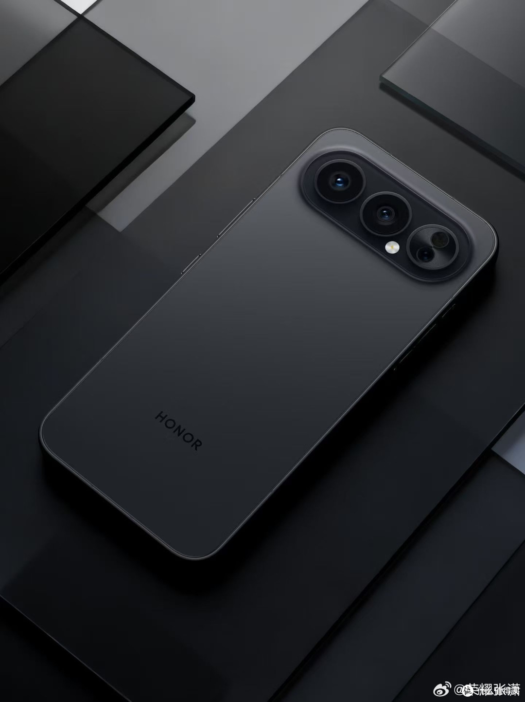 荣耀500系列定了!对标iPhone Air,采用一体冷雕工艺打造