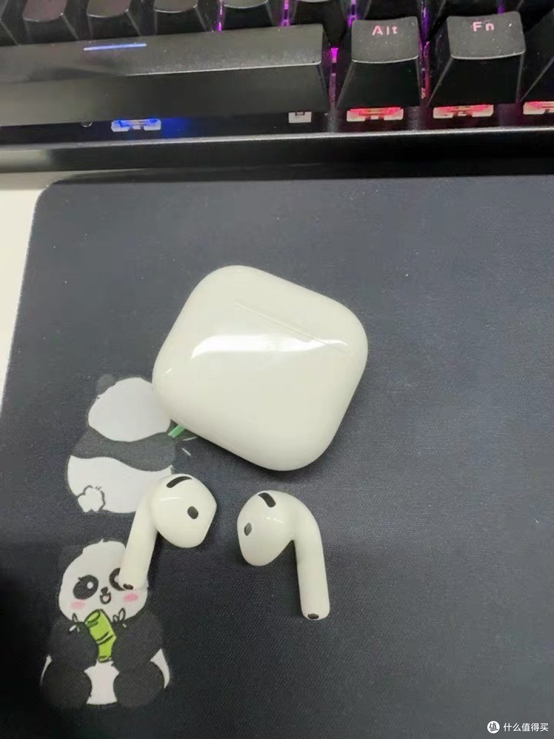 AirPods 4体验：H2芯片带来智能音频