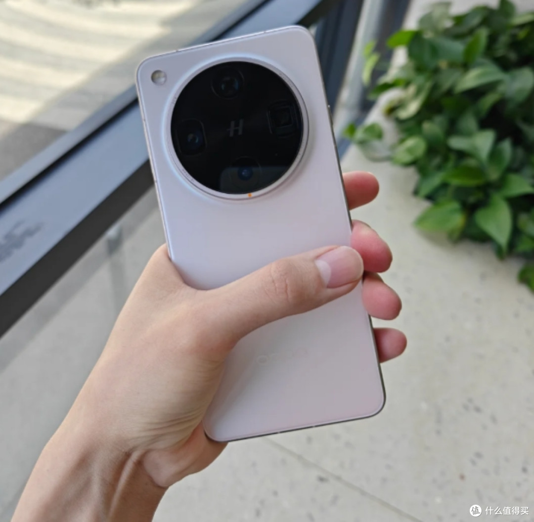 2025年拍照手机排行,第一名是OPPO,苹果只能排第三!
