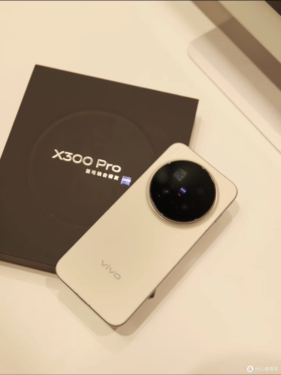 用了才懂!vivo X300 Pro比中端机舒服太多