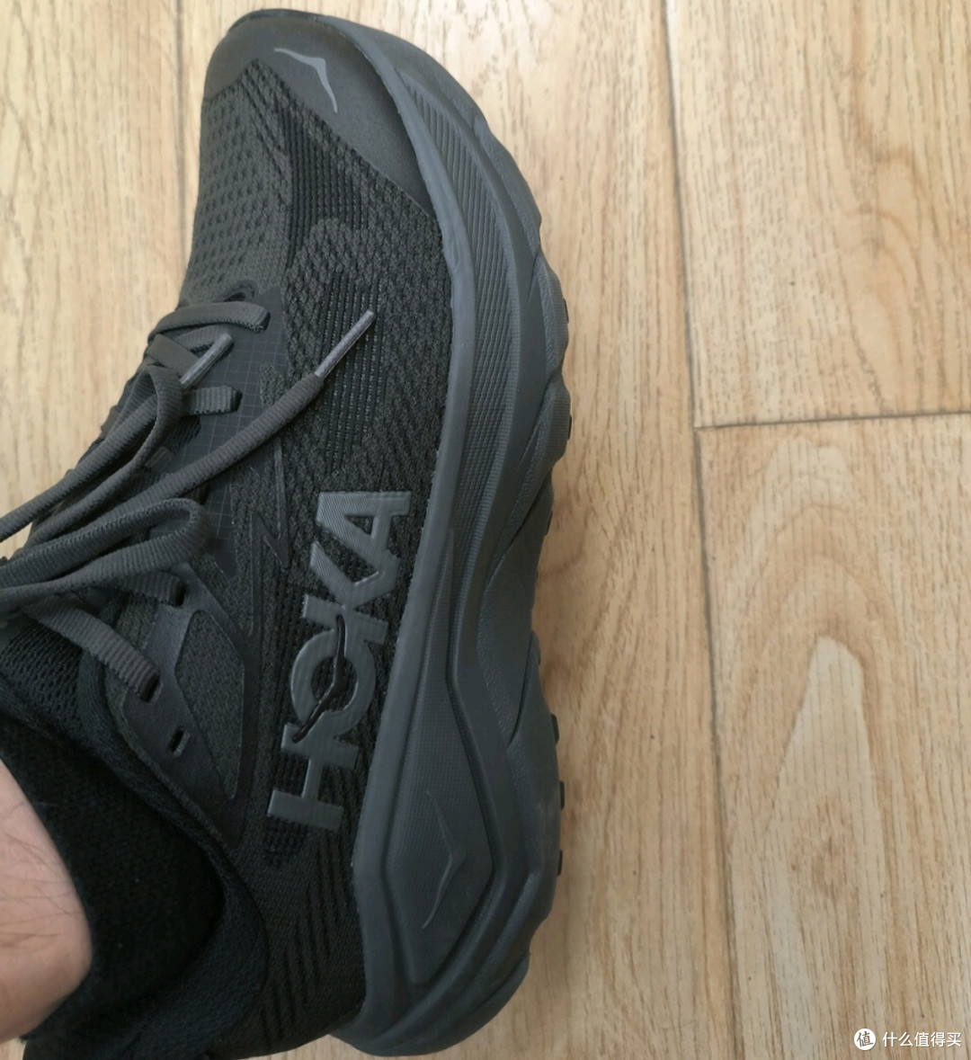 秋季实战利器:HOKA挑战者8