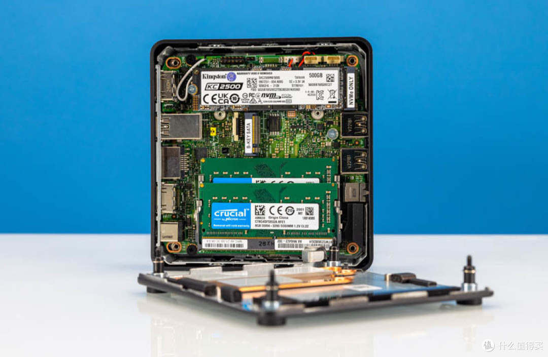 英特尔 NUC 12 Pro “华尔街峡谷” 评测(带风扇和无风扇版)