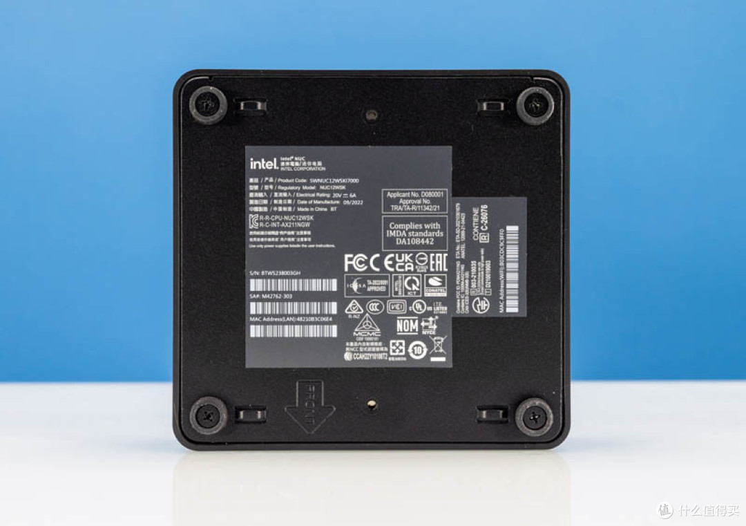 英特尔 NUC 12 Pro “华尔街峡谷” 评测(带风扇和无风扇版)