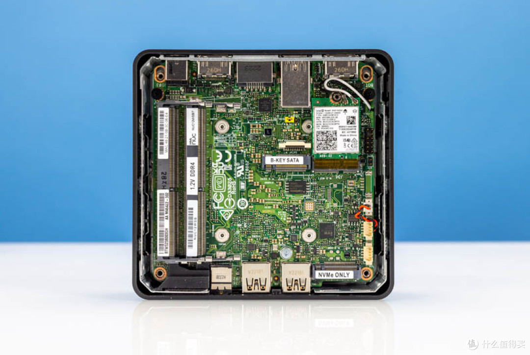 英特尔 NUC 12 Pro “华尔街峡谷” 评测(带风扇和无风扇版)