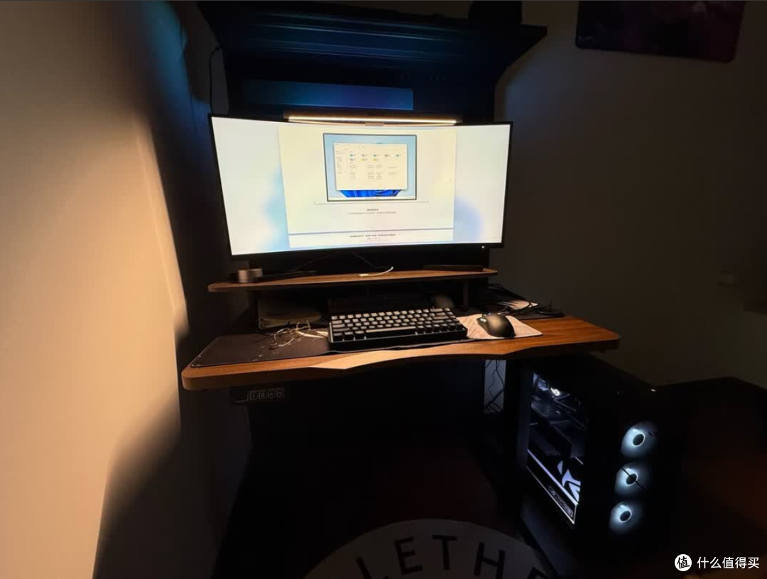 酷睿 Ultra 坐镇!ROG 魔霸 9X:科研党万元级闭眼冲的 3A 主机