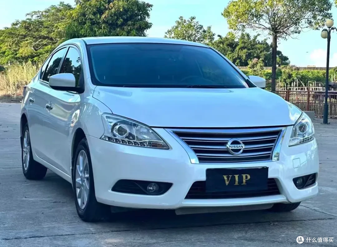 当年十多万的最美家用车，如今闲鱼卖1.68万，后排有“大沙发”
