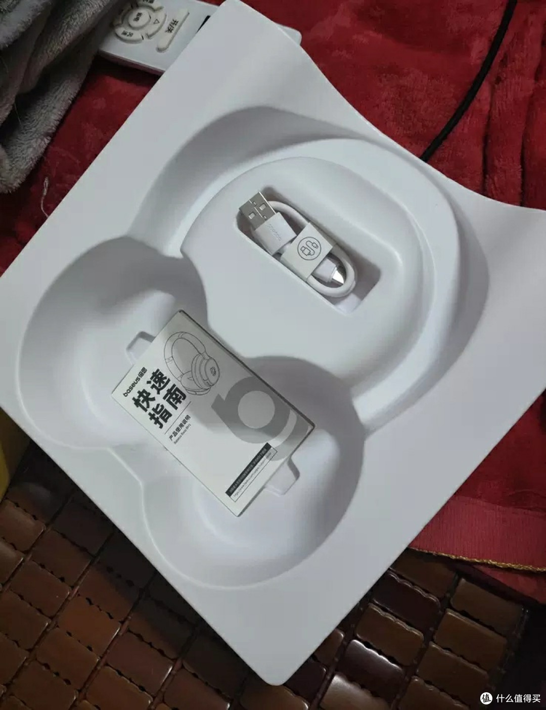 倍思BH1耳机:音质与降噪兼备