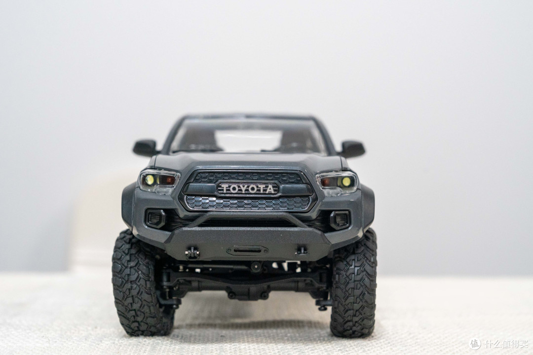 fms 1/24 丰田Tacoma 塔科马——小比例的大皮卡