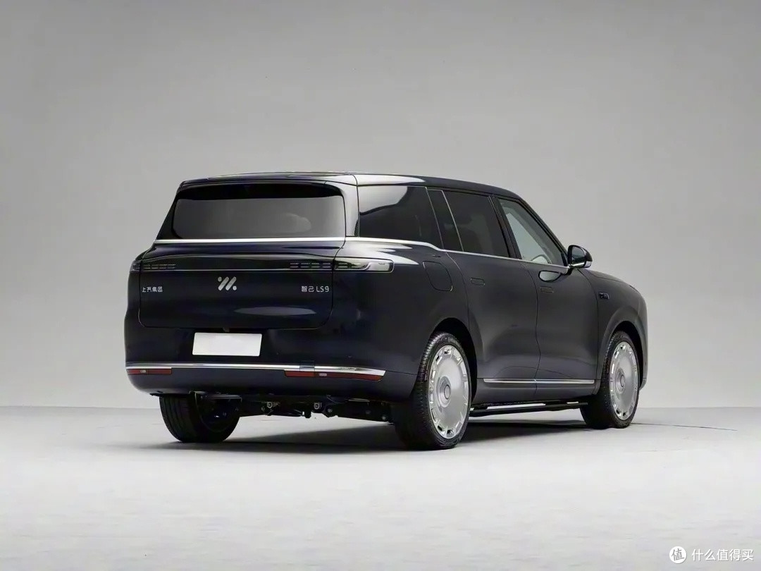 长超5米2的“王炸”SUV，6座+增程，纯电续航超400km，有必要吗？