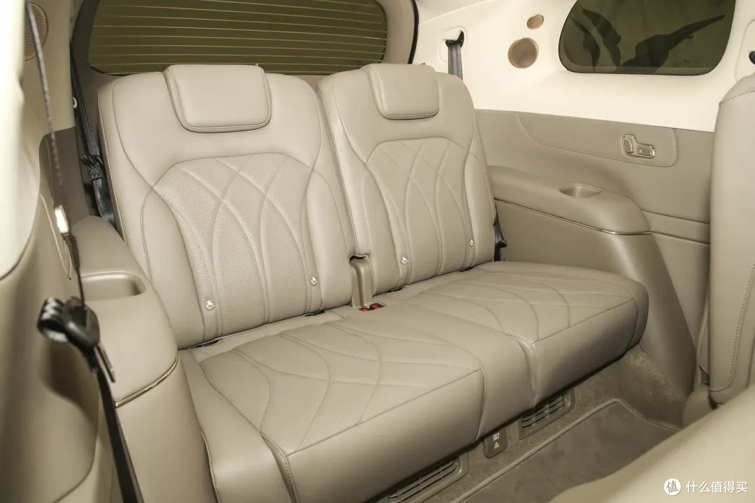 长超5米2的“王炸”SUV，6座+增程，纯电续航超400km，有必要吗？