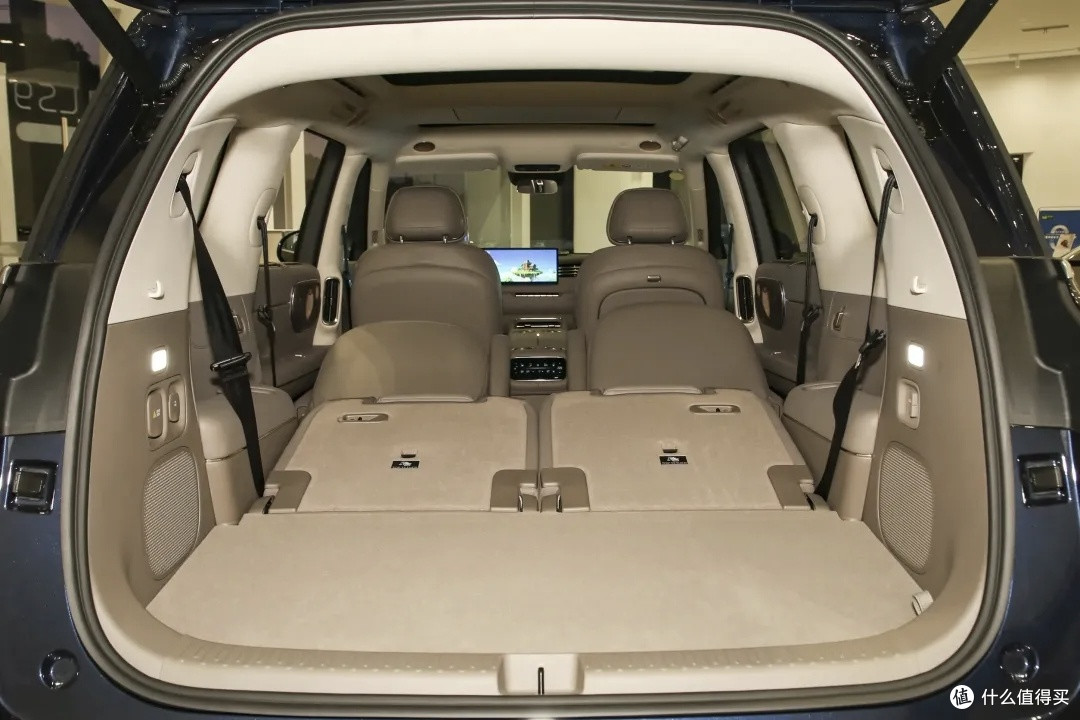 长超5米2的“王炸”SUV，6座+增程，纯电续航超400km，有必要吗？