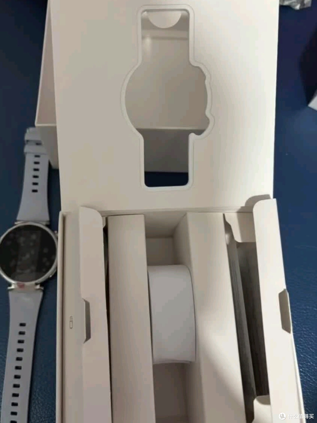 HUAWEI WATCH GT 5珍珠白:玄玑感知系统开启情绪健康管理新纪元