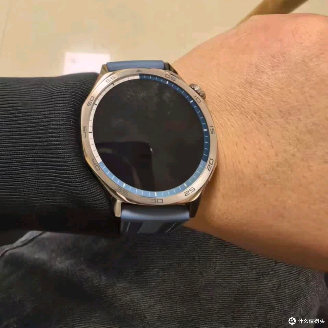 HUAWEI WATCH GT 5珍珠白:玄玑感知系统开启情绪健康管理新纪元