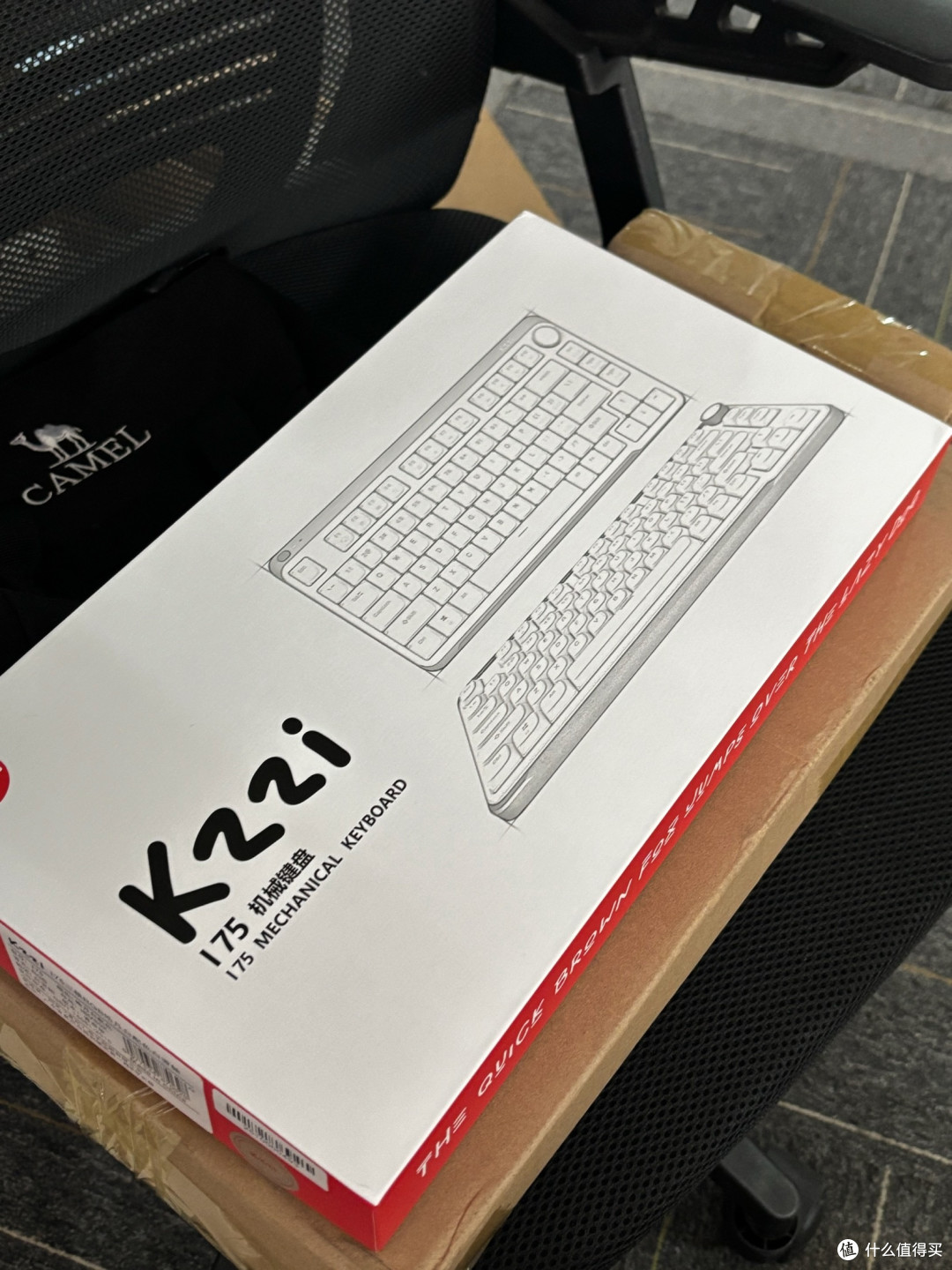 珂芝I75青春版三模机械键盘:轻音便携高颜值