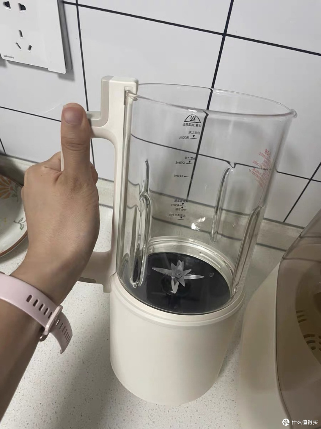 解放双手的破壁机小熊