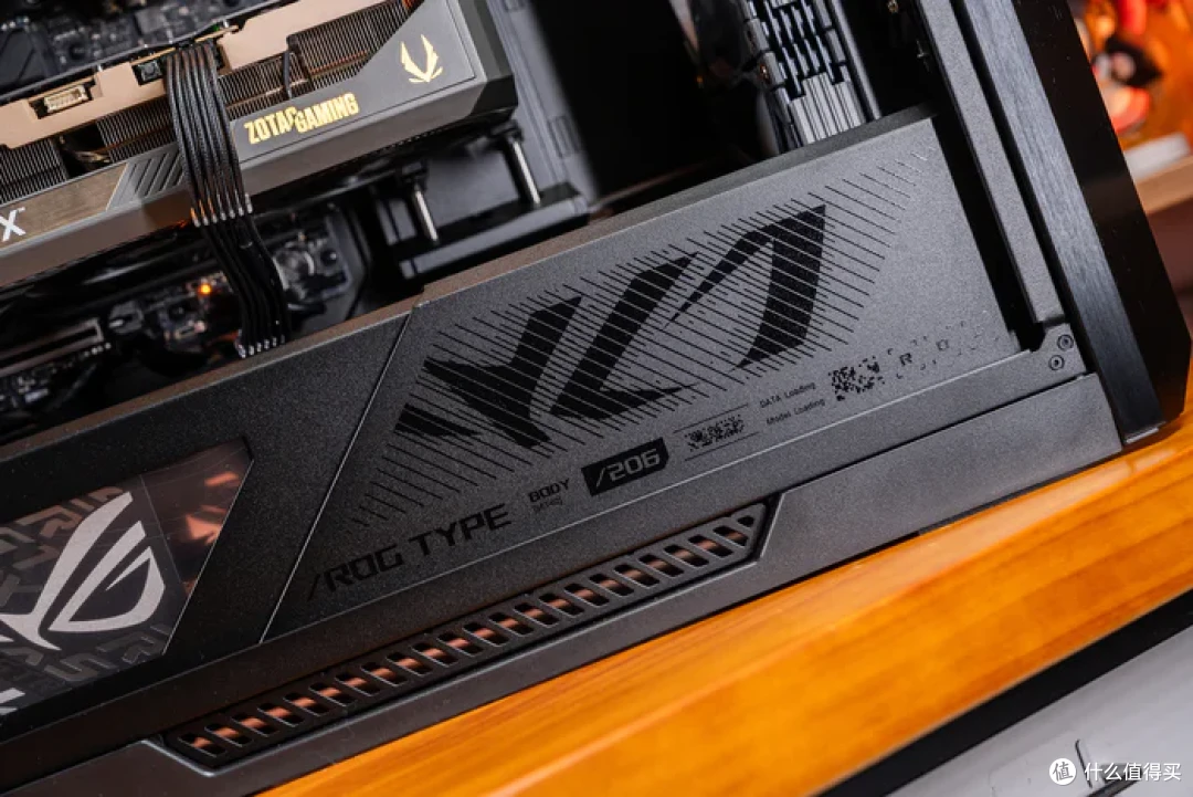 太阳神焕新版+华硕 ROG X870E APEX+索泰 5090D SOLID 装机分享