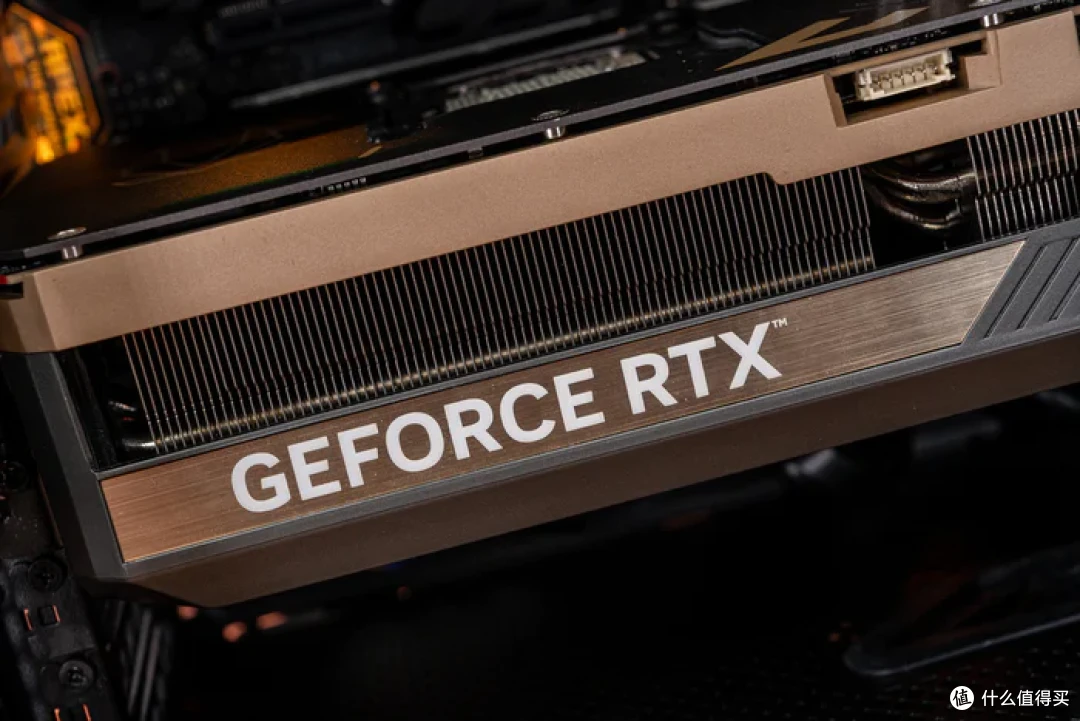 太阳神焕新版+华硕 ROG X870E APEX+索泰 5090D SOLID 装机分享
