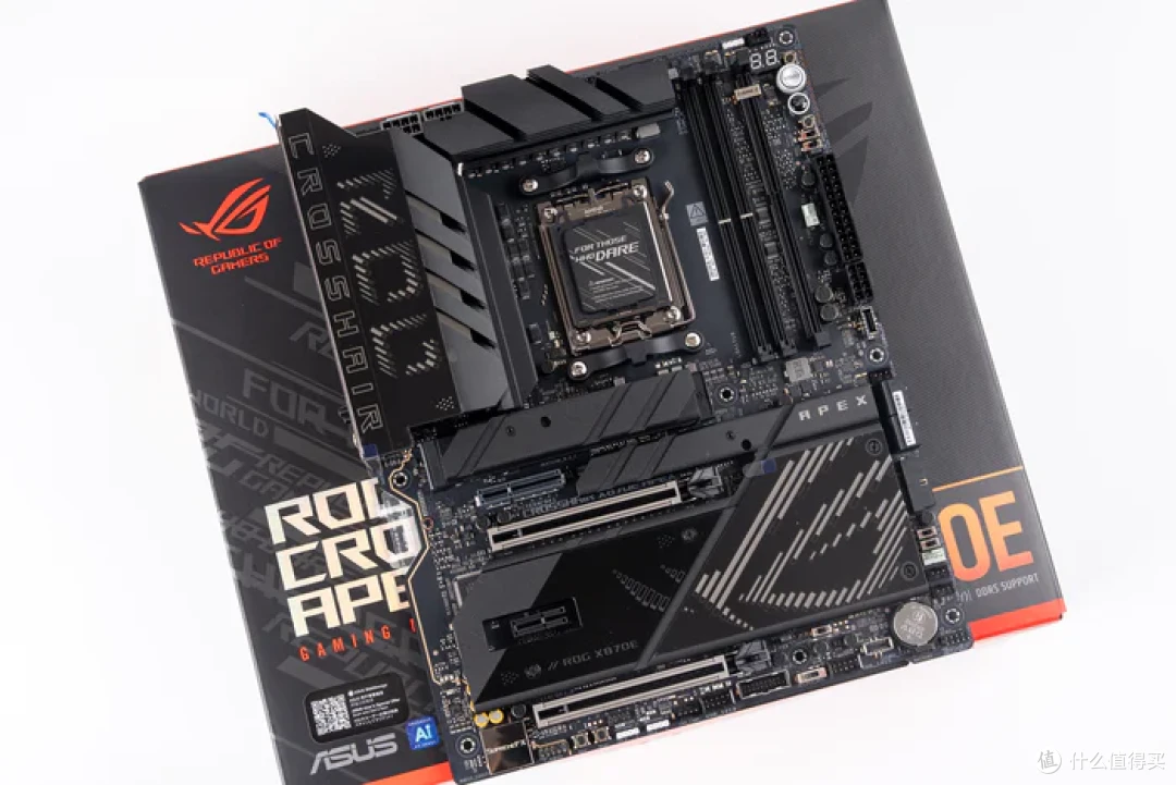 太阳神焕新版+华硕 ROG X870E APEX+索泰 5090D SOLID 装机分享