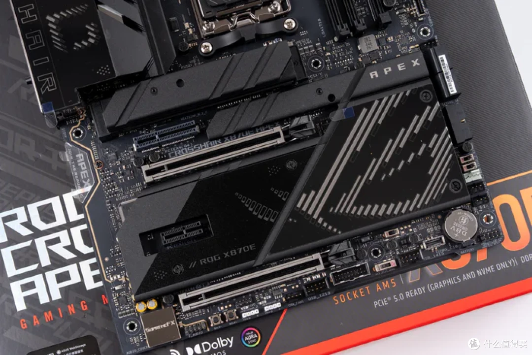 太阳神焕新版+华硕 ROG X870E APEX+索泰 5090D SOLID 装机分享