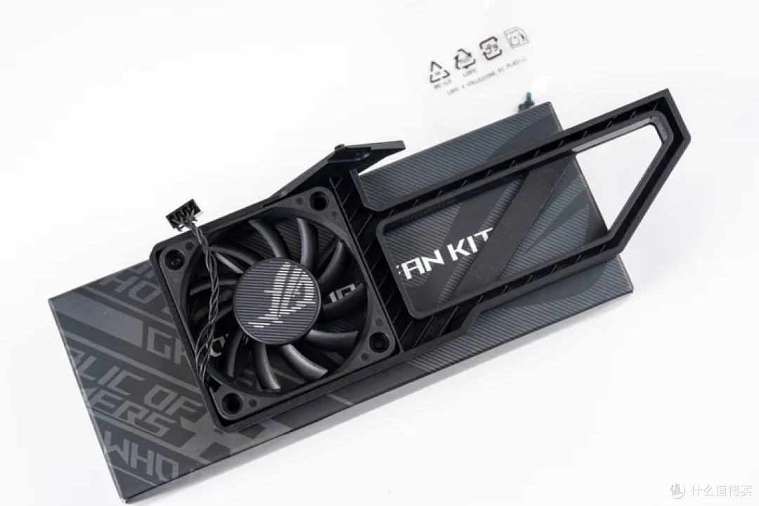 太阳神焕新版+华硕 ROG X870E APEX+索泰 5090D SOLID 装机分享