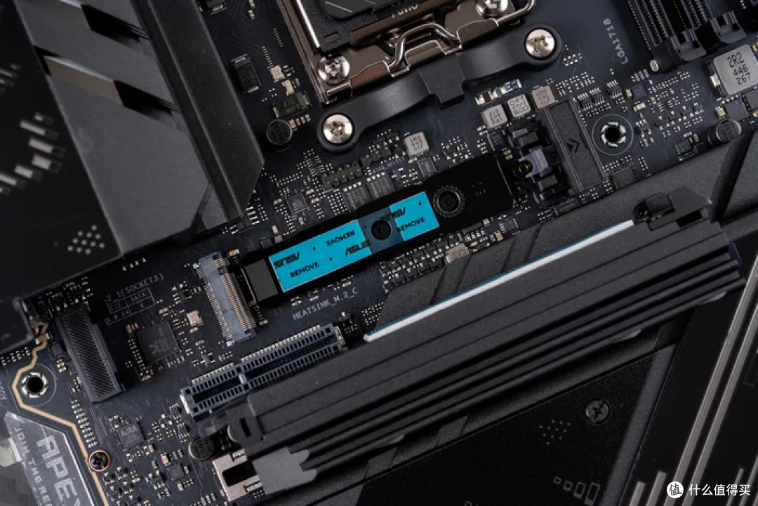 太阳神焕新版+华硕 ROG X870E APEX+索泰 5090D SOLID 装机分享