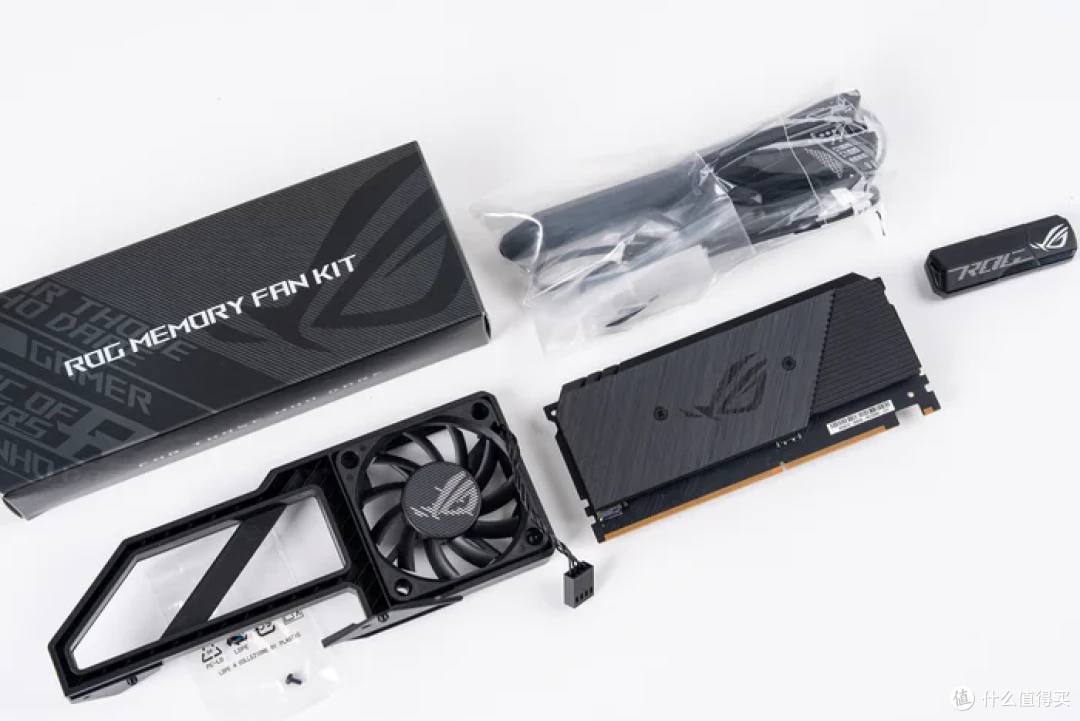 太阳神焕新版+华硕 ROG X870E APEX+索泰 5090D SOLID 装机分享