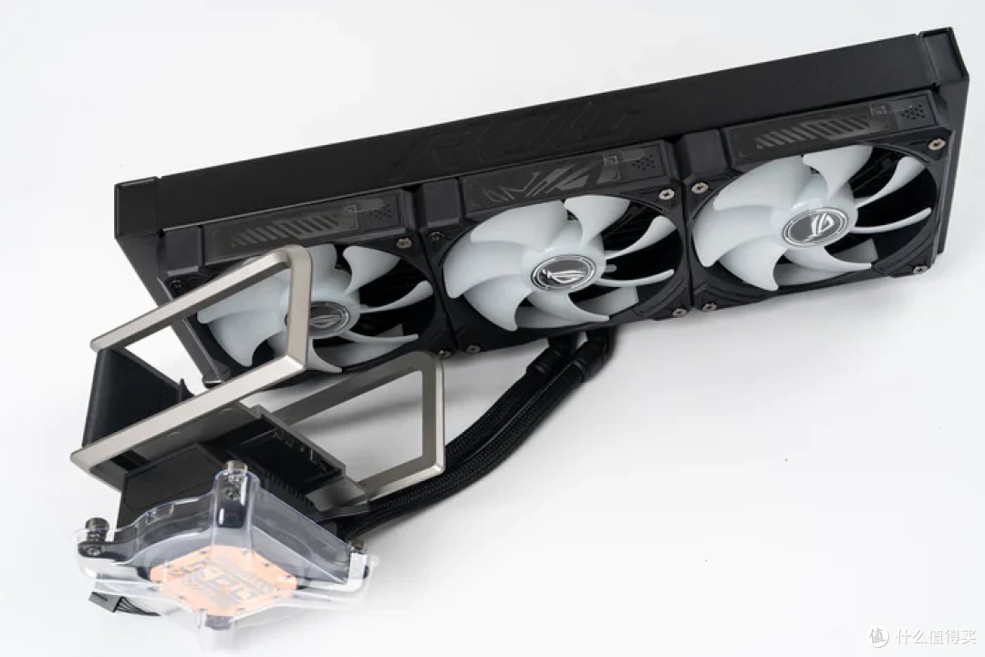 太阳神焕新版+华硕 ROG X870E APEX+索泰 5090D SOLID 装机分享