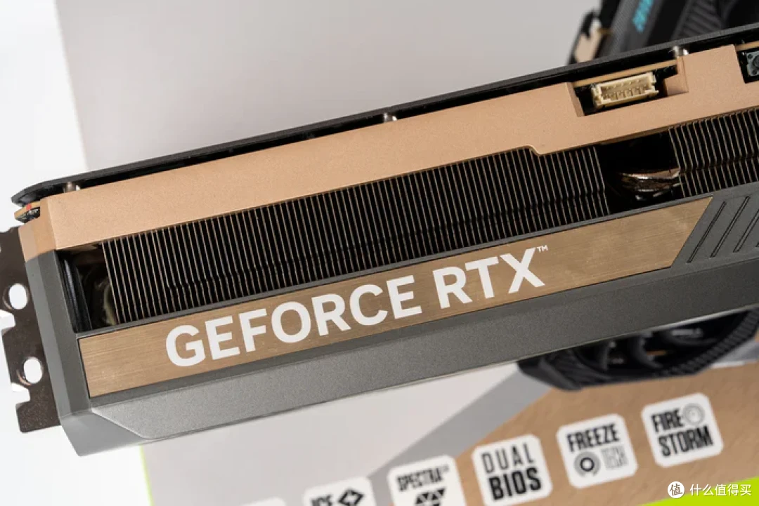 太阳神焕新版+华硕 ROG X870E APEX+索泰 5090D SOLID 装机分享