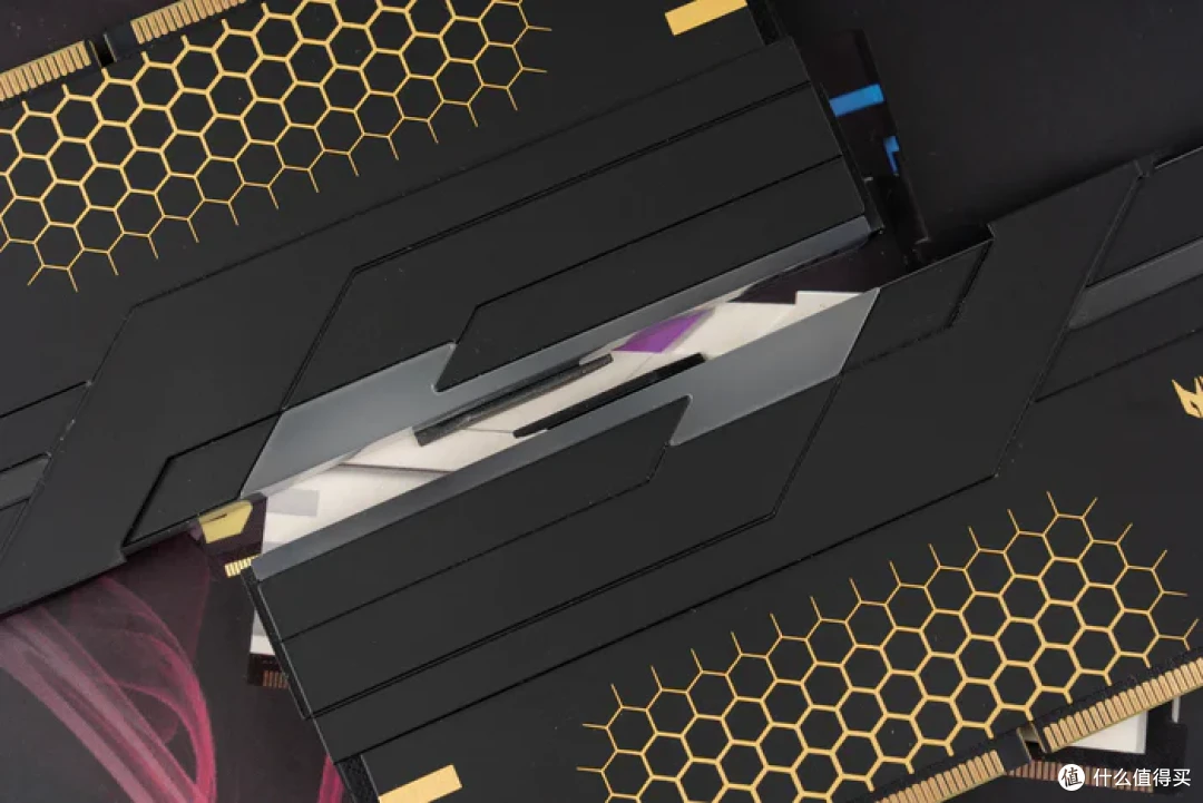 太阳神焕新版+华硕 ROG X870E APEX+索泰 5090D SOLID 装机分享