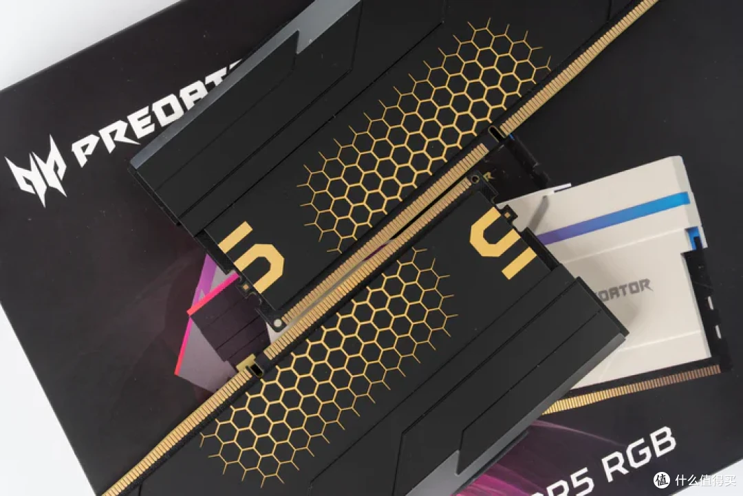 太阳神焕新版+华硕 ROG X870E APEX+索泰 5090D SOLID 装机分享