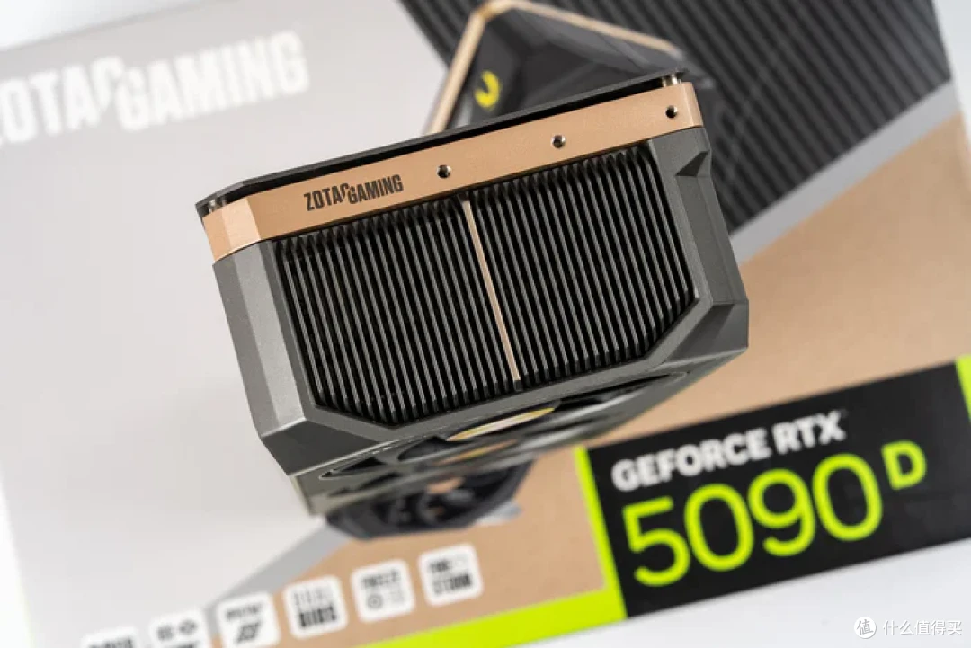 太阳神焕新版+华硕 ROG X870E APEX+索泰 5090D SOLID 装机分享