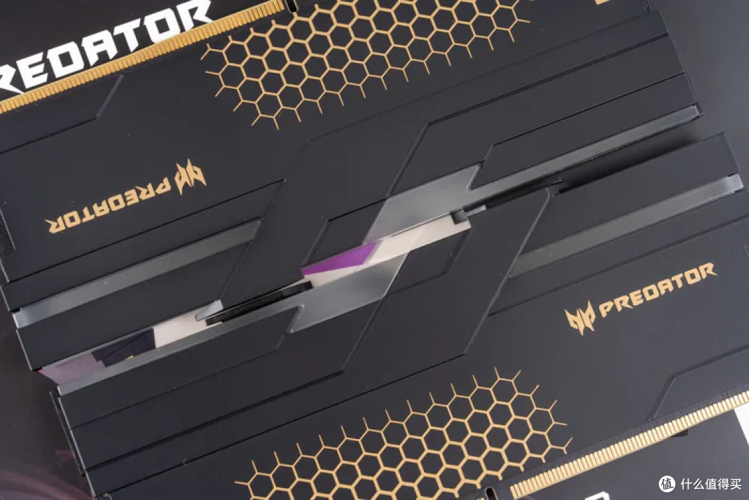 太阳神焕新版+华硕 ROG X870E APEX+索泰 5090D SOLID 装机分享