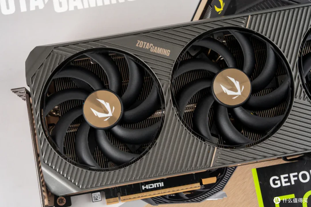 太阳神焕新版+华硕 ROG X870E APEX+索泰 5090D SOLID 装机分享