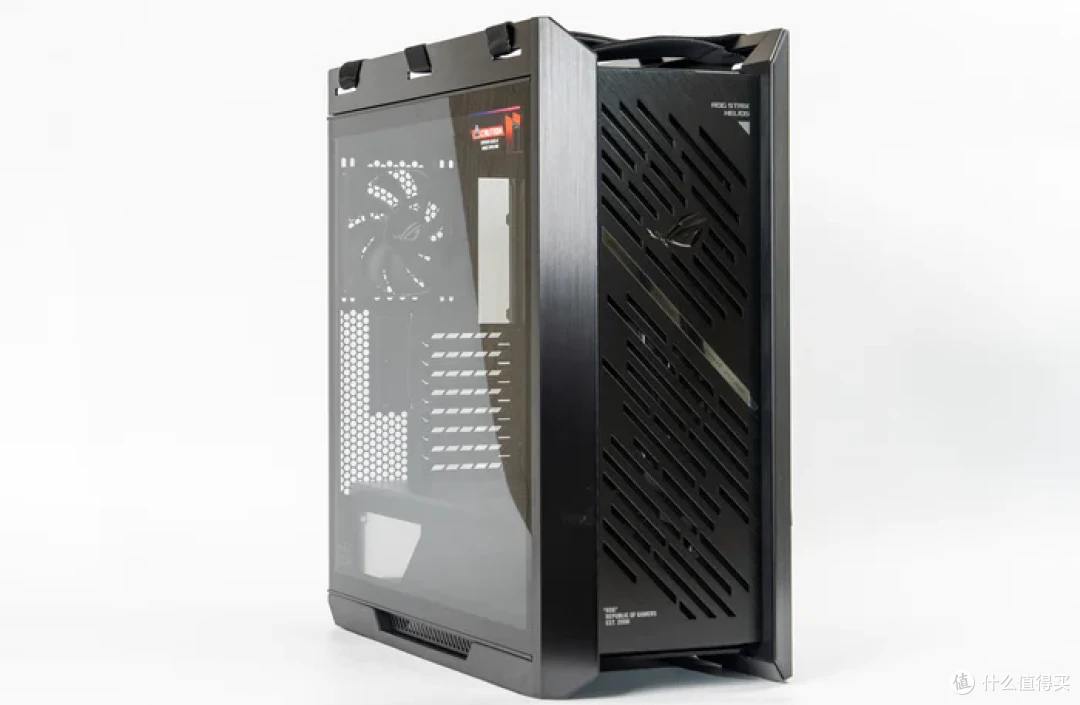 太阳神焕新版+华硕 ROG X870E APEX+索泰 5090D SOLID 装机分享
