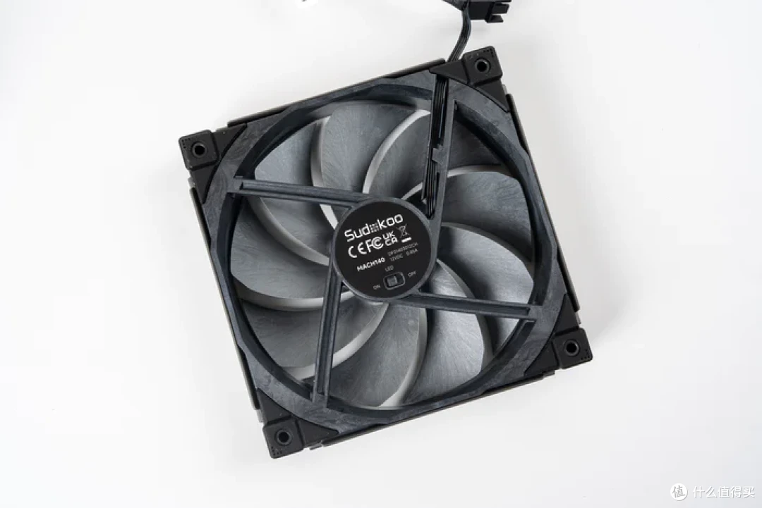 太阳神焕新版+华硕 ROG X870E APEX+索泰 5090D SOLID 装机分享