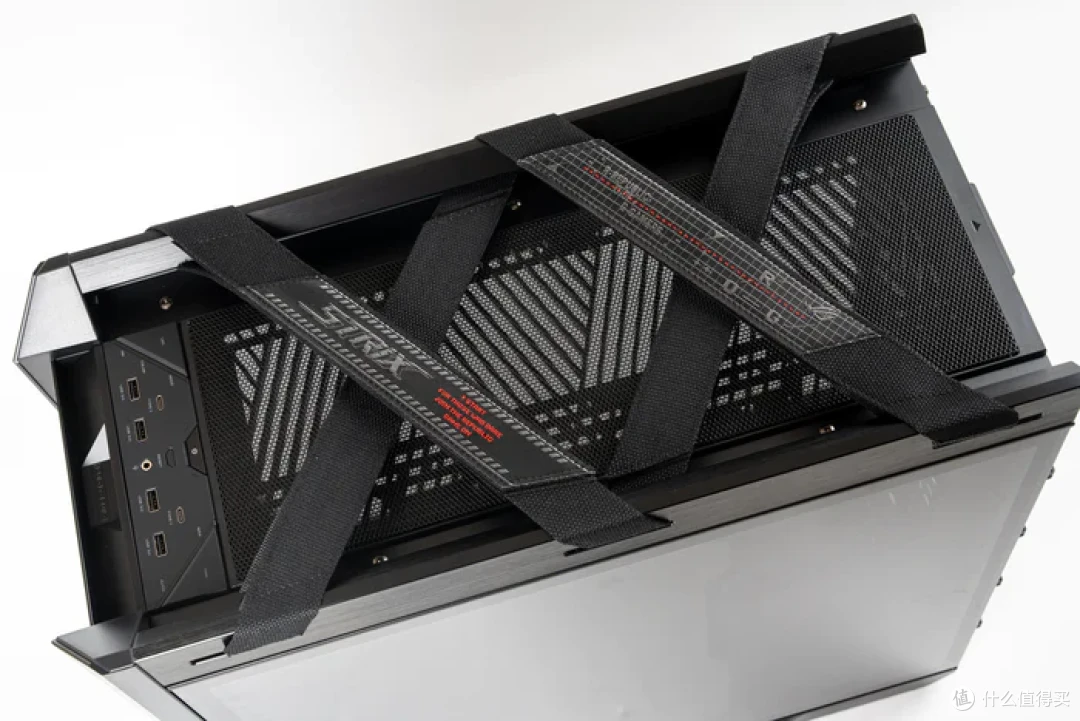 太阳神焕新版+华硕 ROG X870E APEX+索泰 5090D SOLID 装机分享