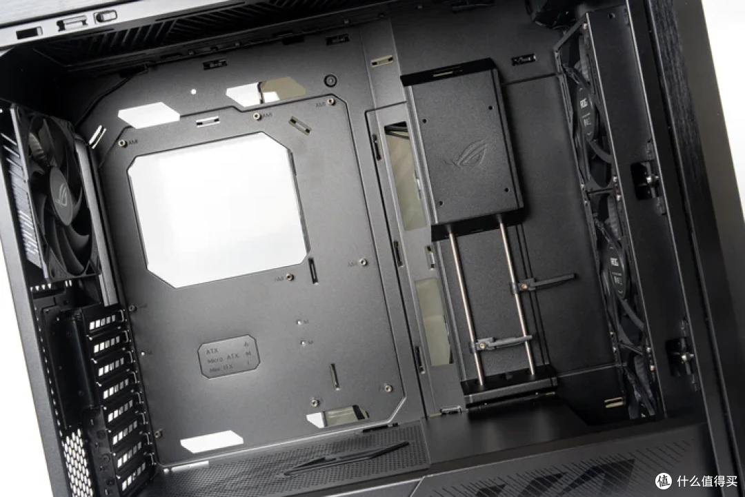 太阳神焕新版+华硕 ROG X870E APEX+索泰 5090D SOLID 装机分享