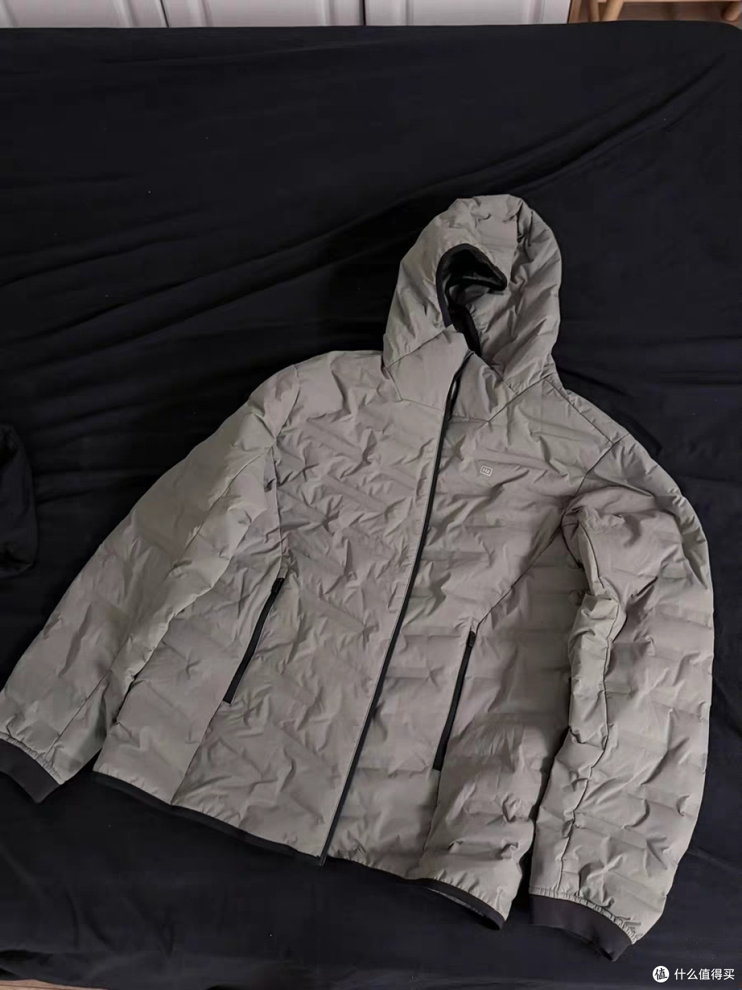 蕉内羽绒服以科技赋能设计,重新定义了冬季保暖体验