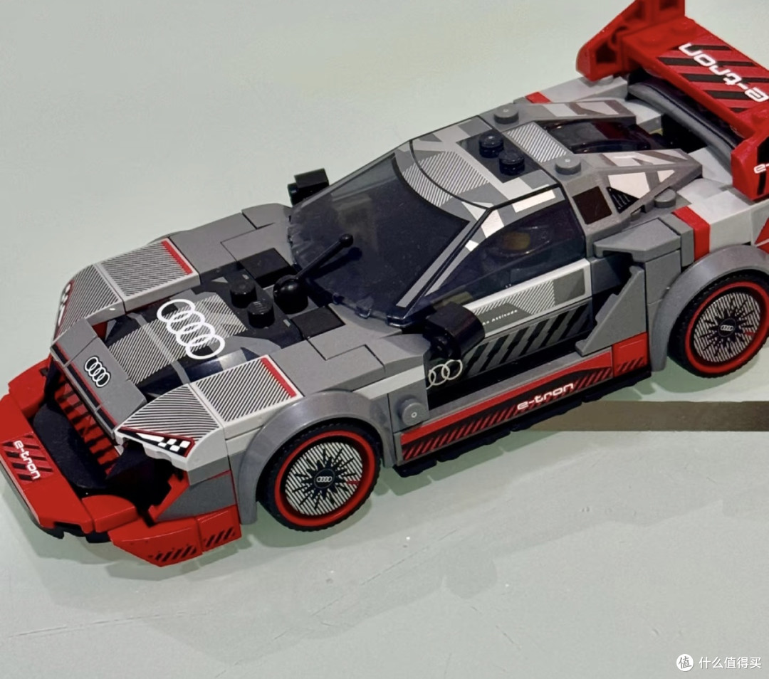 乐高奥迪S1 E-TRON QUATTRO细节还原