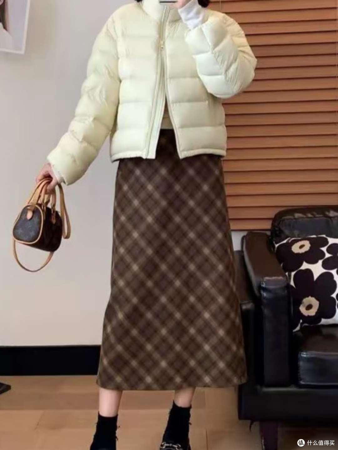 秋冬流行排骨羽绒服搭配指南
