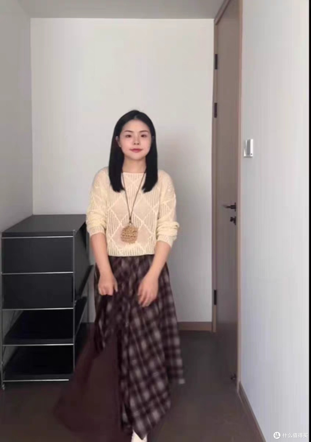 冬天必备!这条毛呢半身裙显瘦又百搭,谁穿谁好看!