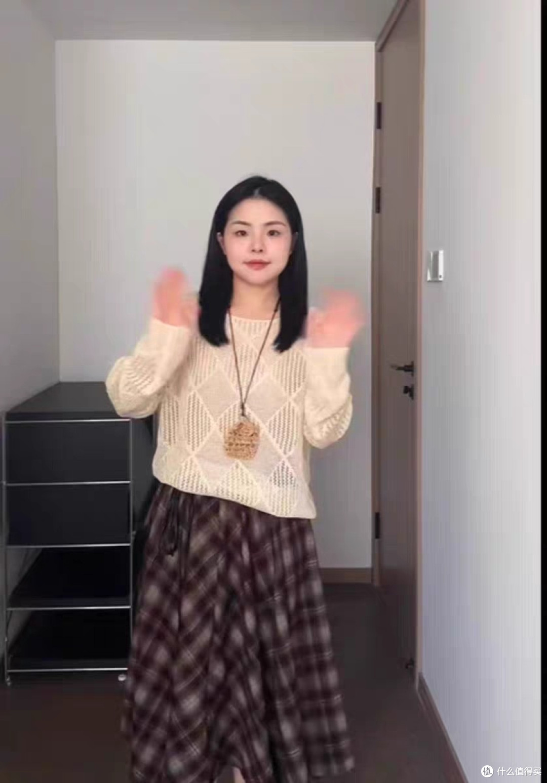 冬天必备!这条毛呢半身裙显瘦又百搭,谁穿谁好看!