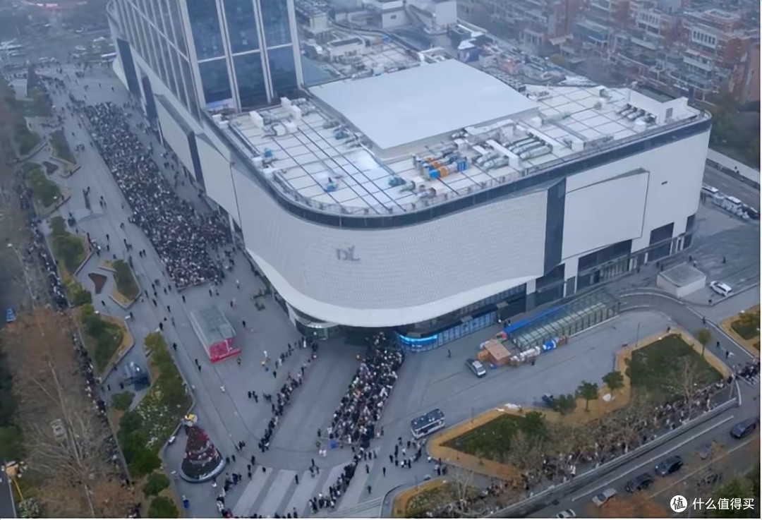 胖东来凭啥火出圈?永辉门店调改爆火却整体亏,核心基因无法复制