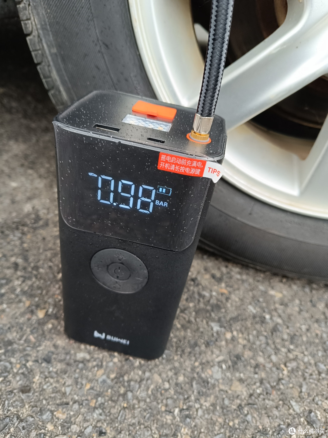 刚薅的汽车应急神器太香了!能搭电还能充气,感觉买的挺值的