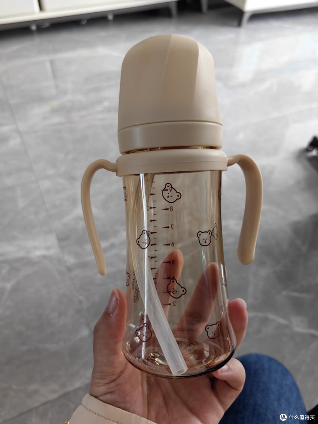 宝宝喝水超开心，这款吸管杯颜值超高！