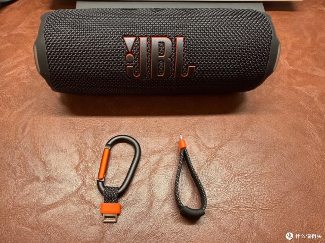 京东JBL Flip 7:防水抗造续航长,露营洗澡都能听