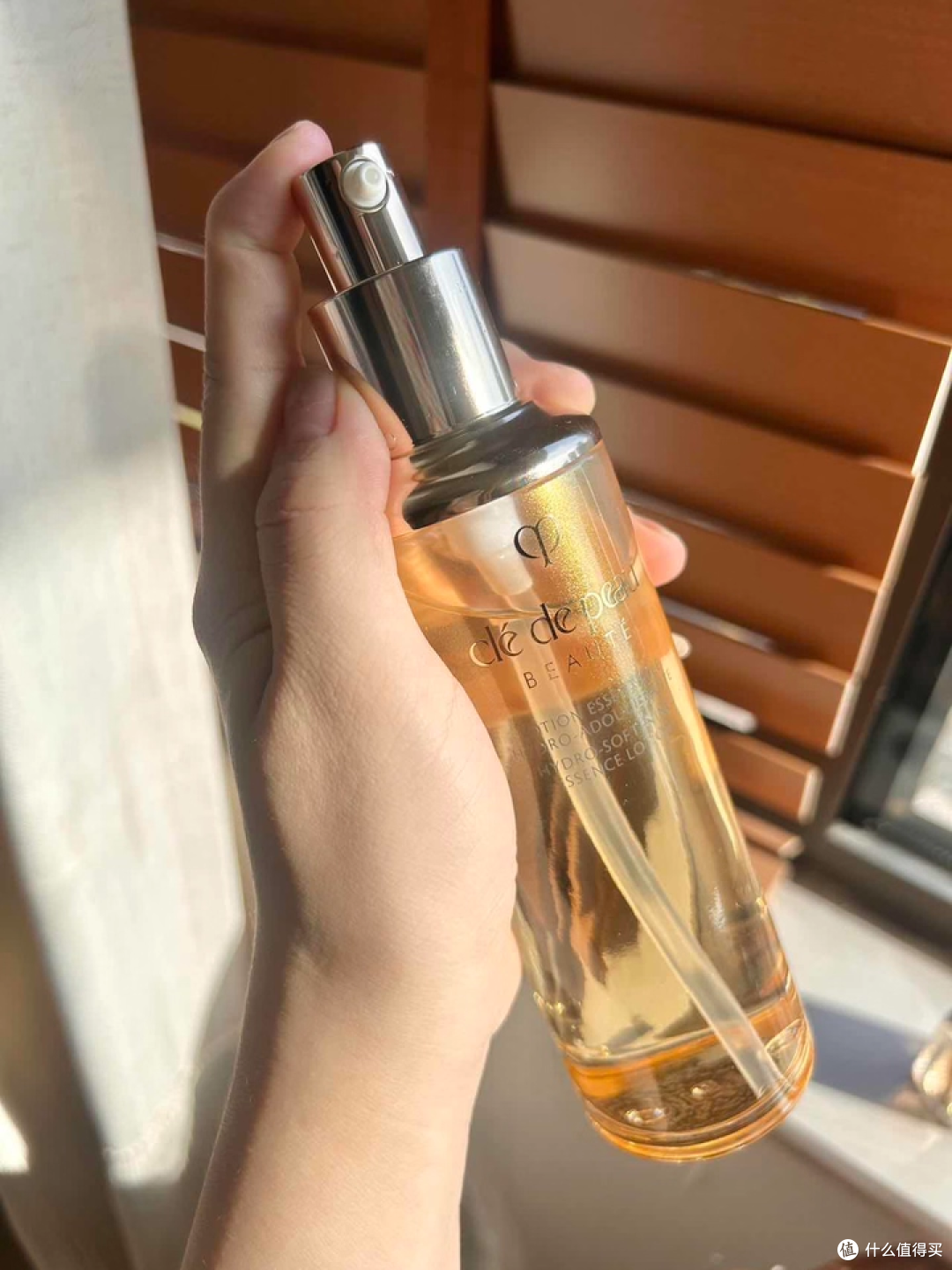 💧CPB 钻光水：底妆服帖神器！湿敷脸超亮