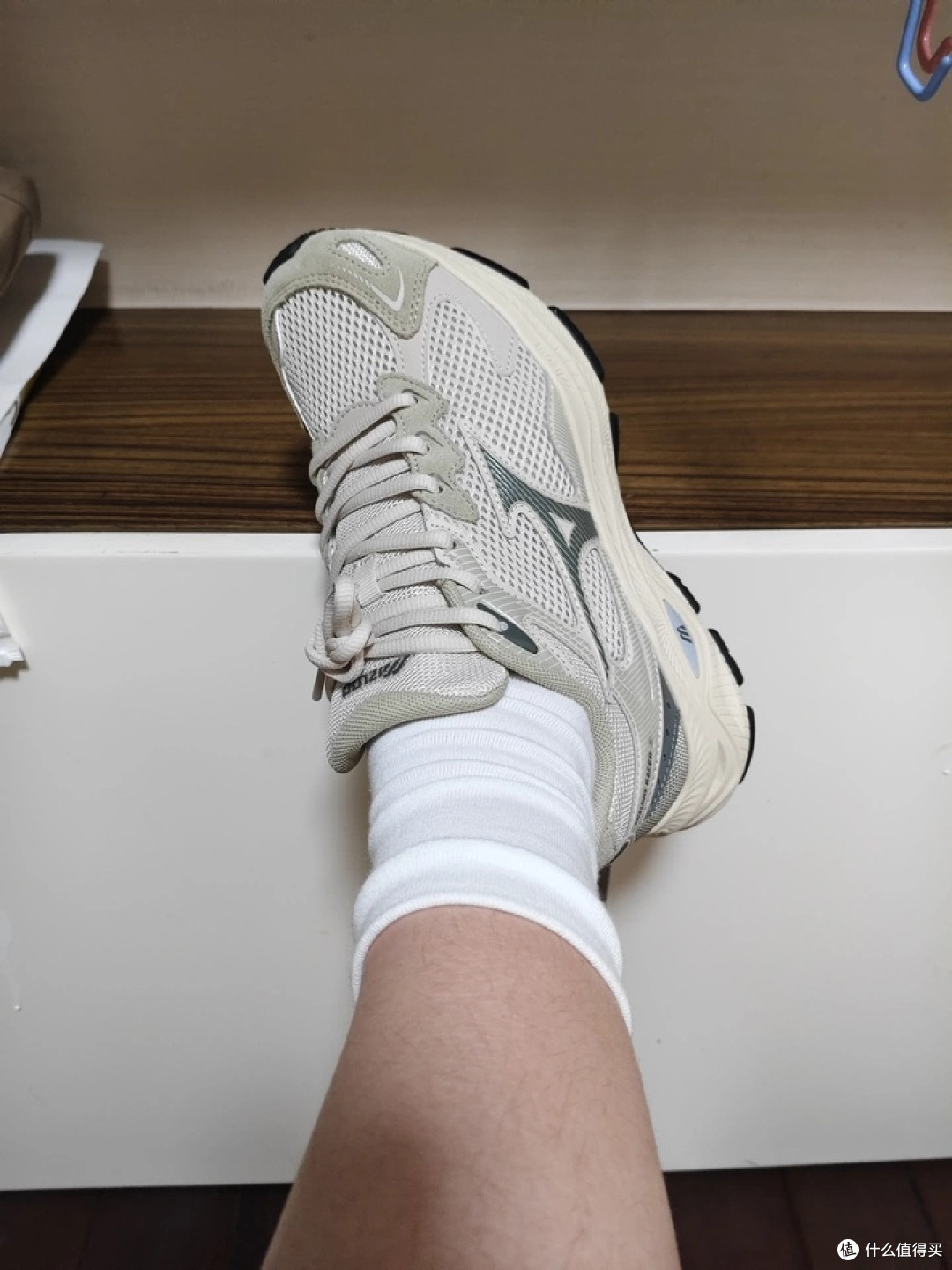 美津浓 25 春夏老爹鞋开箱!复古颜值 + 脚感双在线